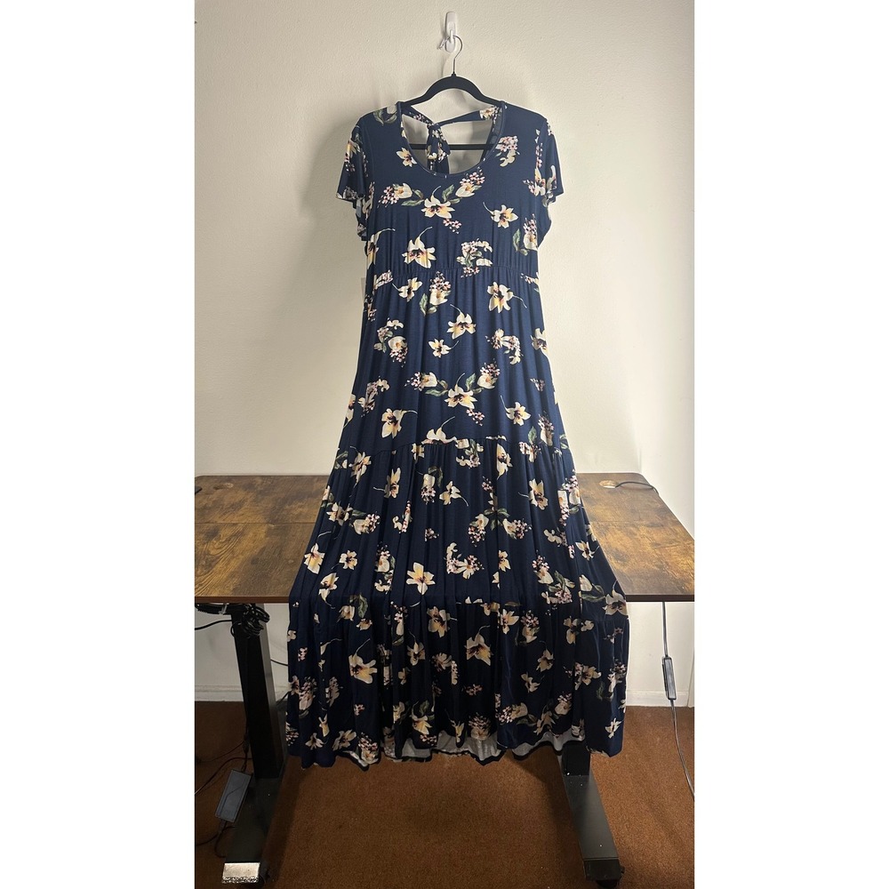 Loveappella Navy Ivory Floral Tiered Maxi Dress Surplice Back Tie size Large
